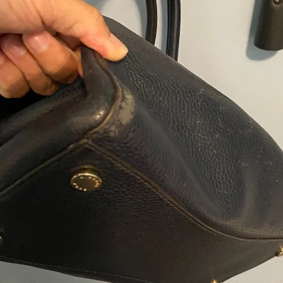 Michael Kors Pebbled navy Satchel - Picture 9 of 14